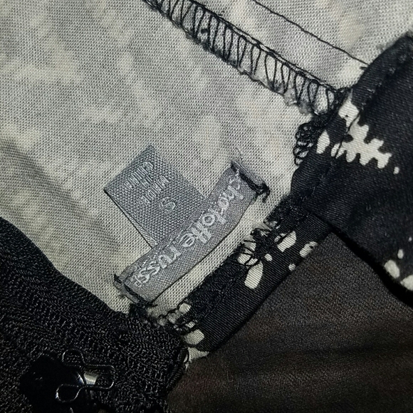 Crop top zigzag figures - Picture 1 of 3